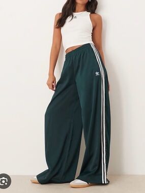 Adidas adizero satin wide leg pant green 10